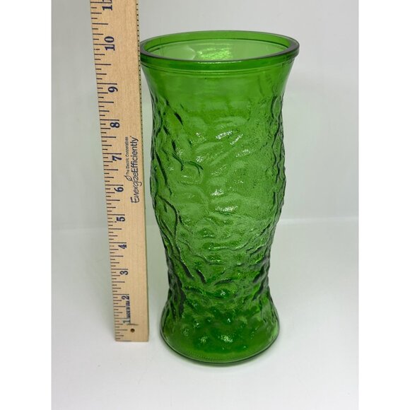 VTG MCM Emerald Green Crinkle Glass Vase | Heavy Textured 10" Tall Bark Design - Picture 4 of 6